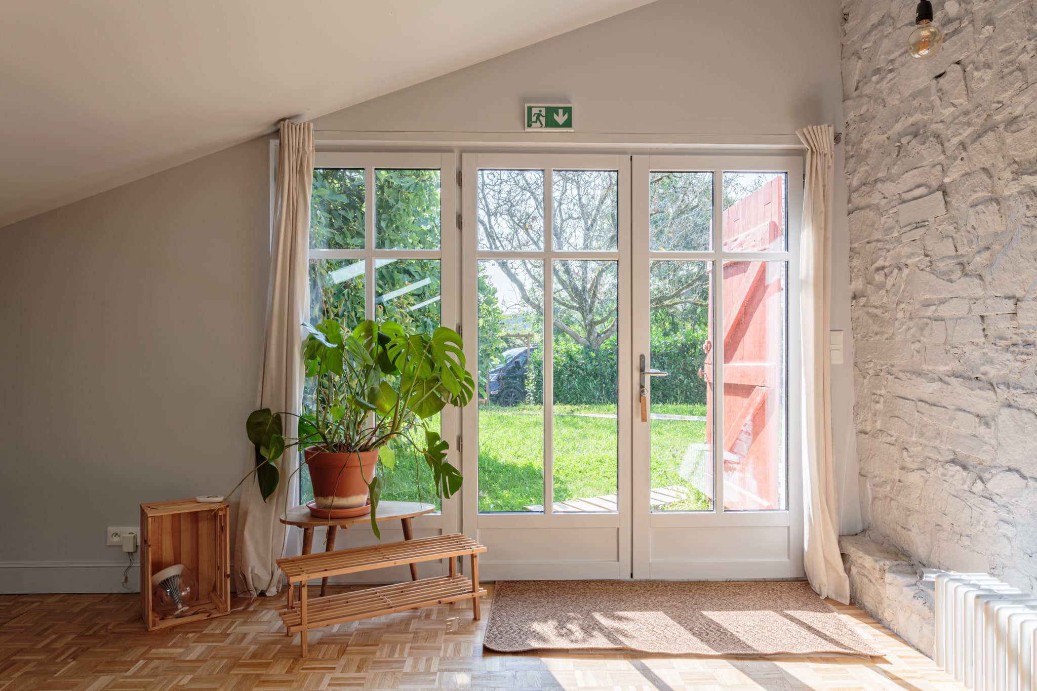 Porte d’entrée en bois Sapelli – Gamme Camille Beaulieu